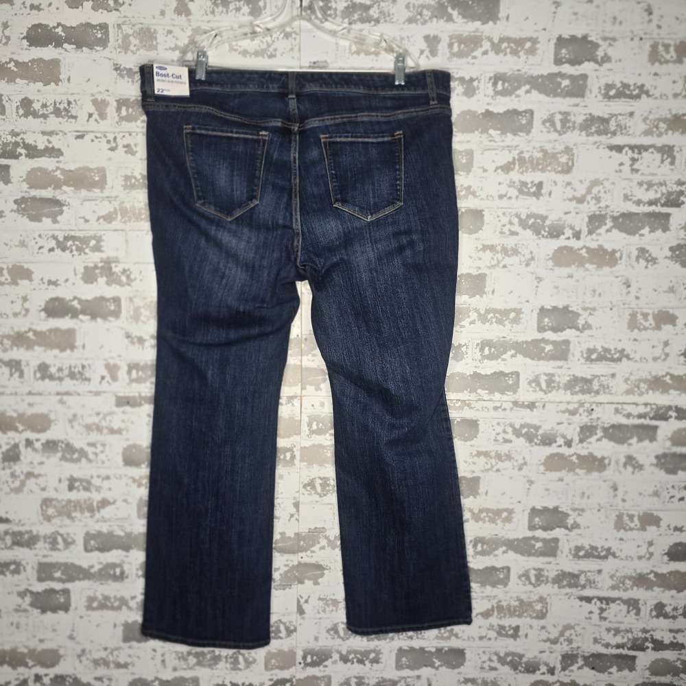 NWT Old Navy Jeans Womens 22 Plus Medium Blue Wash Stretch Denim Bootcut - Picture 2 of 7